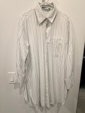 Zara White Tunic/dress with Thin Gray Pinstripes